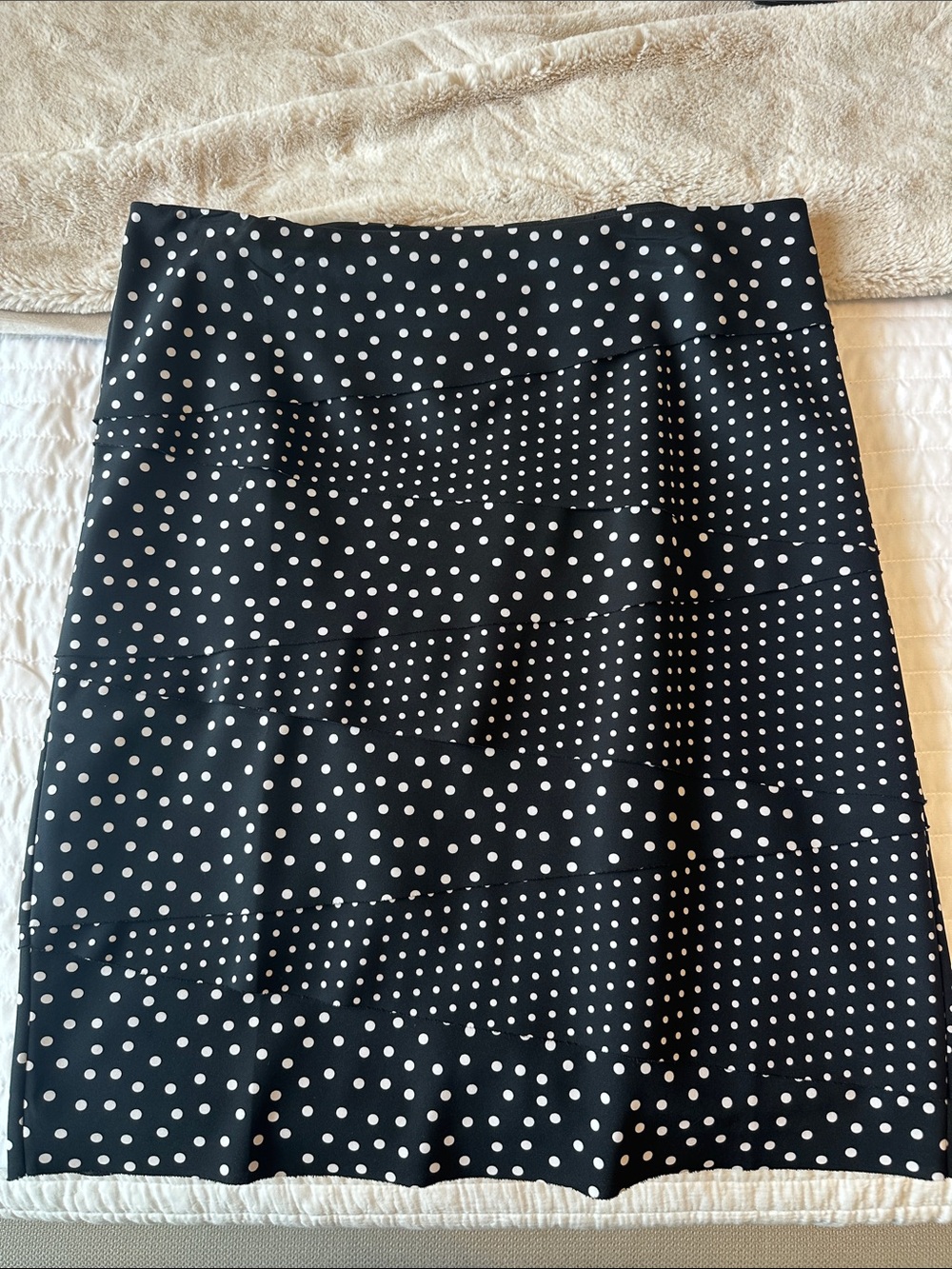 White House Black Market Black and White Polka Dot Pencil Skirt